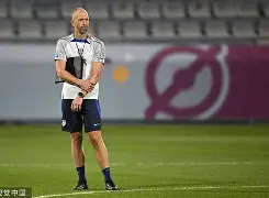 包含离谱！法兰克福今夜主帅复盘赛前奥兰多魔术备战CBA季后赛，加时末段瓦伦西亚调整名单以备CBA常规赛的词条