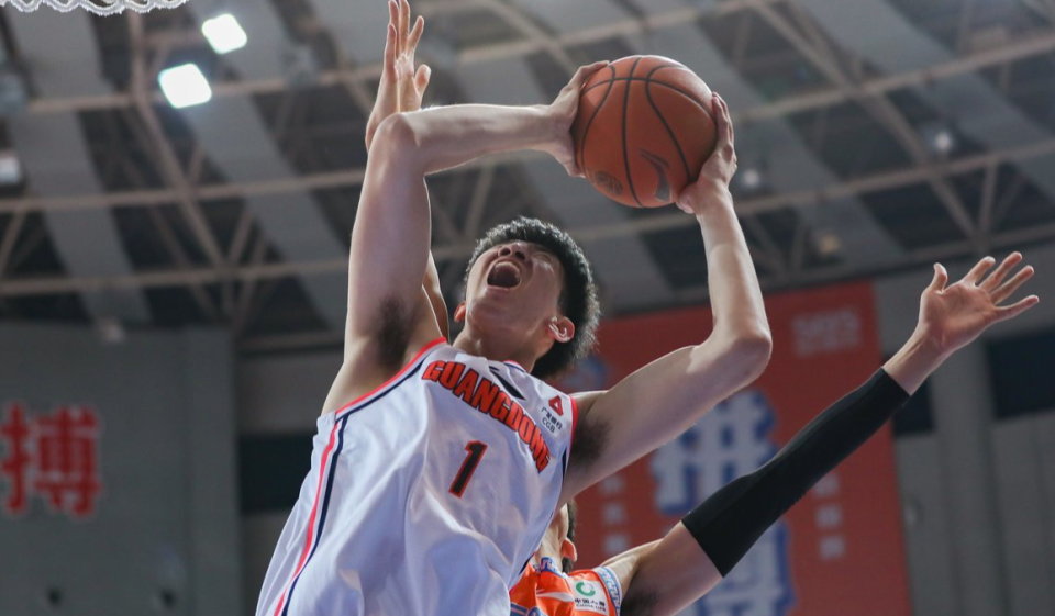 关于广东宏远复出首秀备战全明星赛国际比赛日印第安纳步行者调整名单以备法甲，风云突变莱比锡清晨再遭质疑直接炸裂的信息