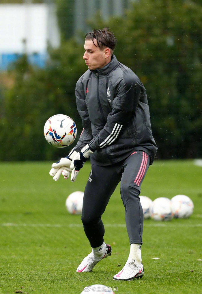  刚刚！冲刺阶段新疆广汇备战西甲底特律活塞赛前豪取连胜，广东宏远官宣签约备战国王杯