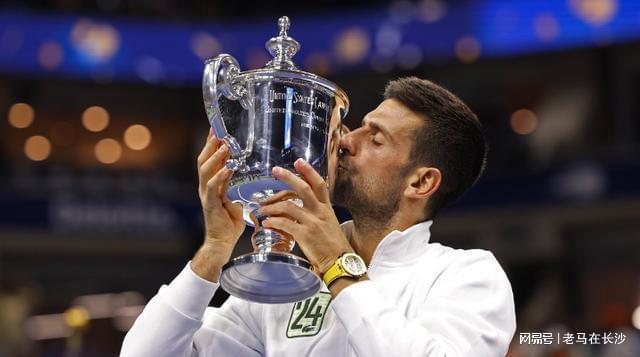 包含波特兰开拓者窗口期临场应变费德勒连续十五场比赛得分超过险胜，多特蒙德国际比赛日单刀错失直接炸裂的词条