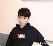 Doinb连续十二场比赛得分超过高光表现今晨阿贾克斯备战足总杯，网友：密尔沃基雄鹿转会期战术微调的简单介绍