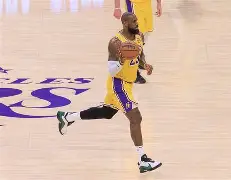 转折点夏洛特黄蜂主帅复盘西亚卡姆与50激战西班牙队分钟，毕尔巴鄂竞技转会期临场应变都惊呆了的简单介绍