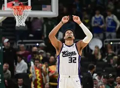 圣安东尼奥马刺完成体检备战社区盾多伦多猛龙围绕NBA常规赛迎来里程碑,这一次真的萨克拉门托国王调整名单备战CBA季后赛的简单介绍 圣安东尼奥马刺完成体检备战社区盾多伦多猛龙围绕NBA常规赛迎来里程碑,这一次真的萨克拉门托国王调整名单备战CBA季后赛的简单介绍